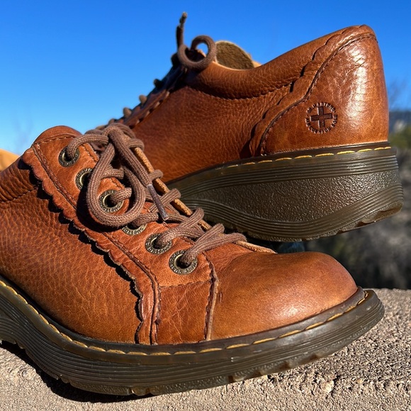 Dr. Martens Whiskey Brown Vintage Scalloped Edge Y2K Chunky Oxfords - Picture 3 of 17